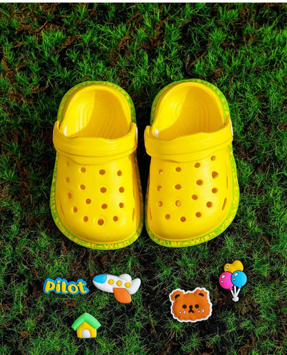 Summer Kids ShoesSandals Hole Children's Shoes Slippers Soft Anti-Skid Cartoon Design Hole Baby Shoes Sandy Beach For Boys Girls
