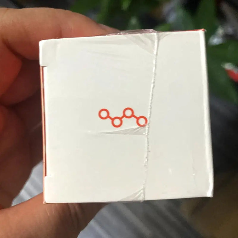  Bottom view of K18 box showing molecule icon on sealed packaging